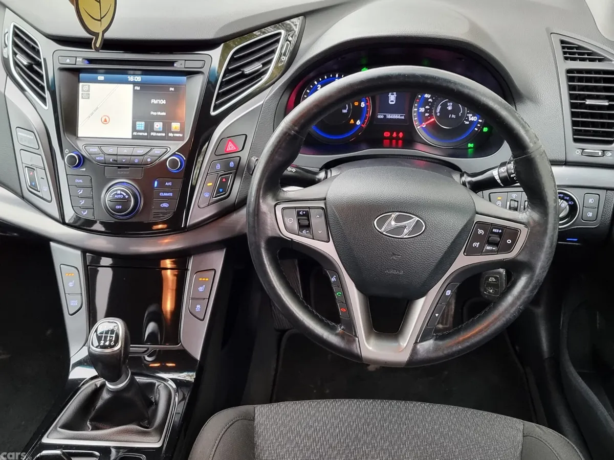 Hyundai i40 Saloon, Diesel, 2016, Silver