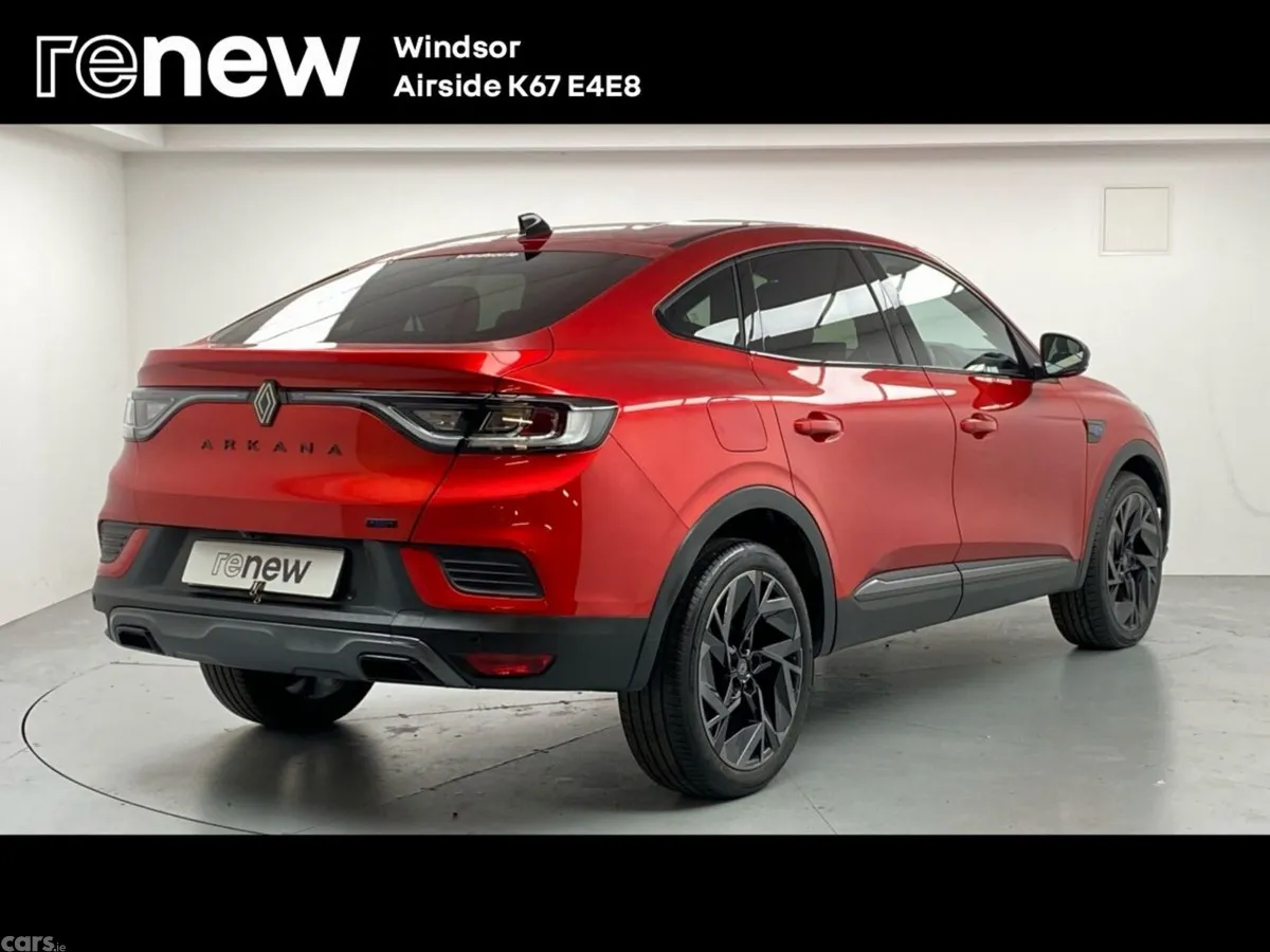 Renault Arkana Hatchback, Petrol Hybrid, 2025, Red