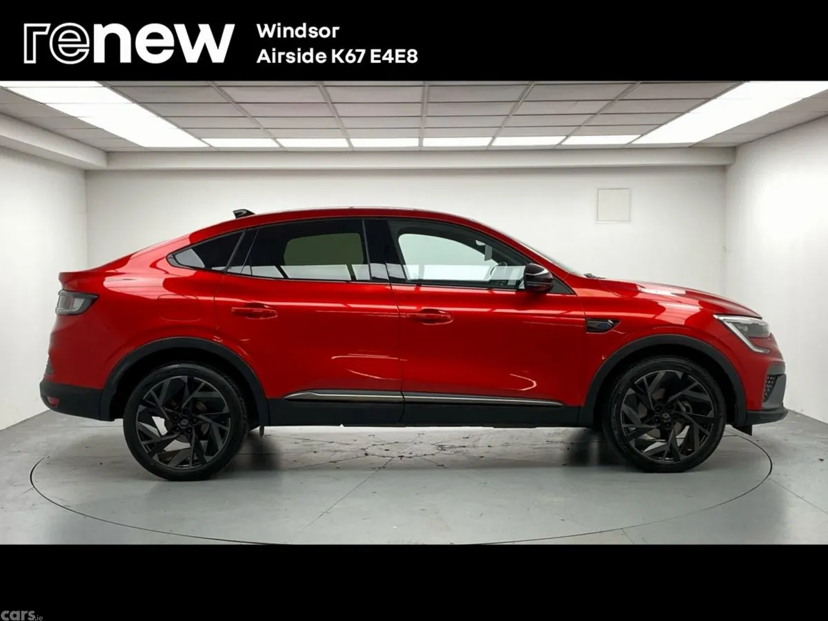 Renault Arkana Hatchback, Petrol Hybrid, 2025, Red