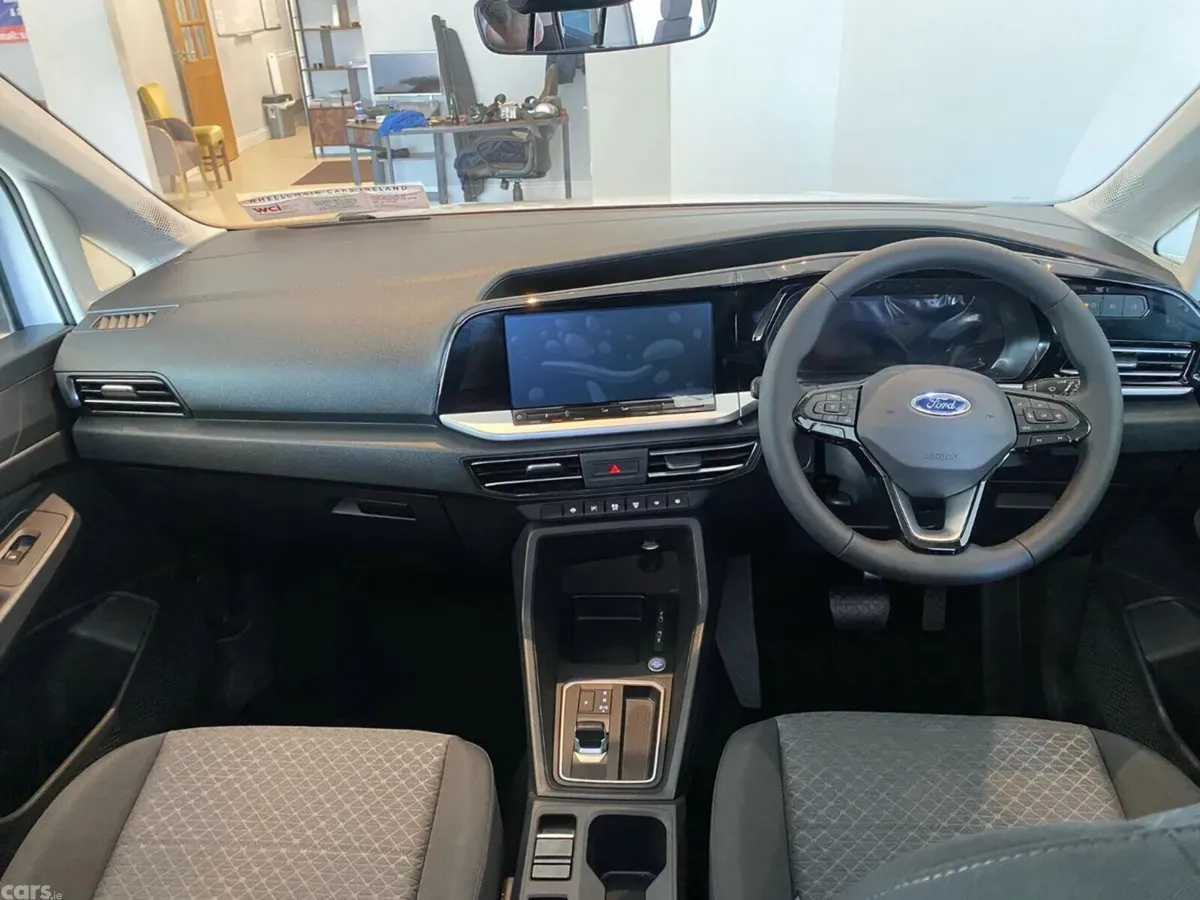Ford Tourneo Connect MPV, Diesel, 2026, White