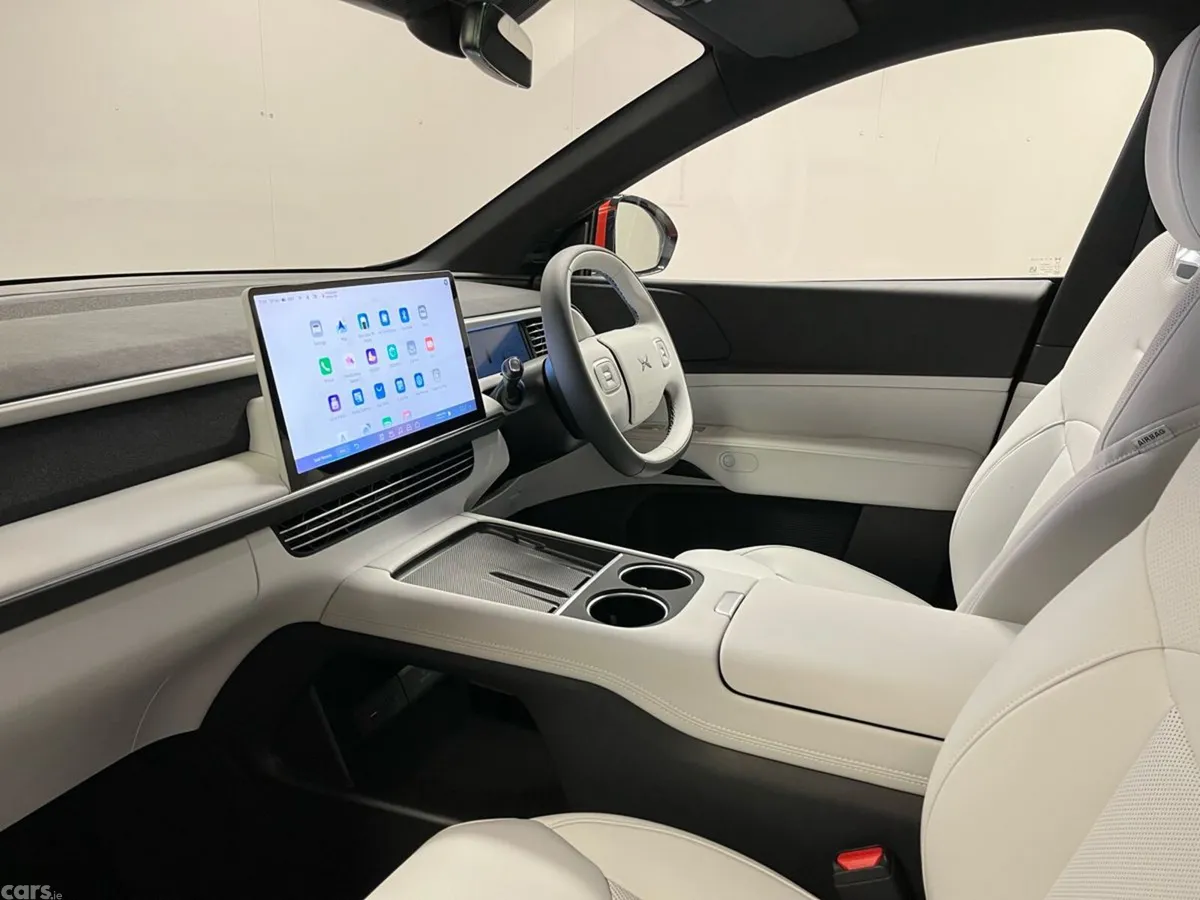 XPeng G6 Hatchback, Electric, 2025, Orange