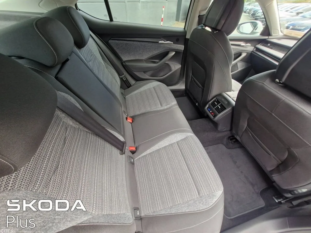 Skoda Superb Saloon, Diesel, 2026, White