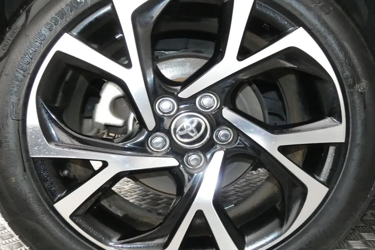 Toyota C-HR SUV, Petrol Hybrid, 2022, Black