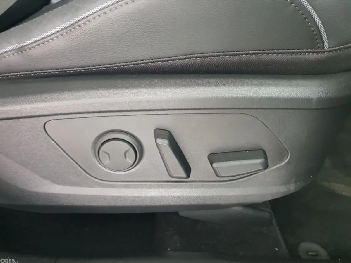 Hyundai Tucson SUV, Petrol Plug-in Hybrid, 2026, Grey