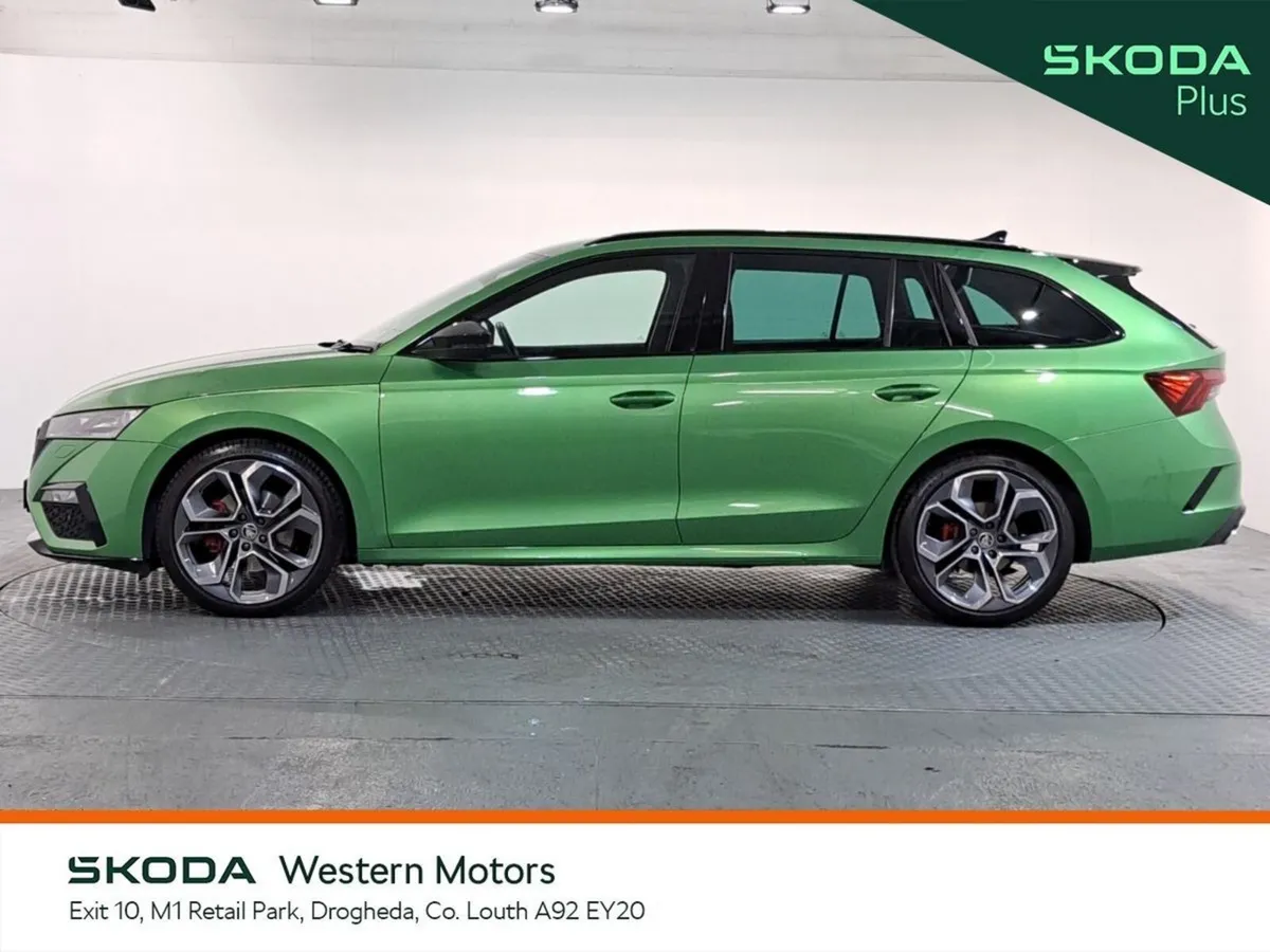 Skoda Octavia Estate, Diesel, 2024, Green