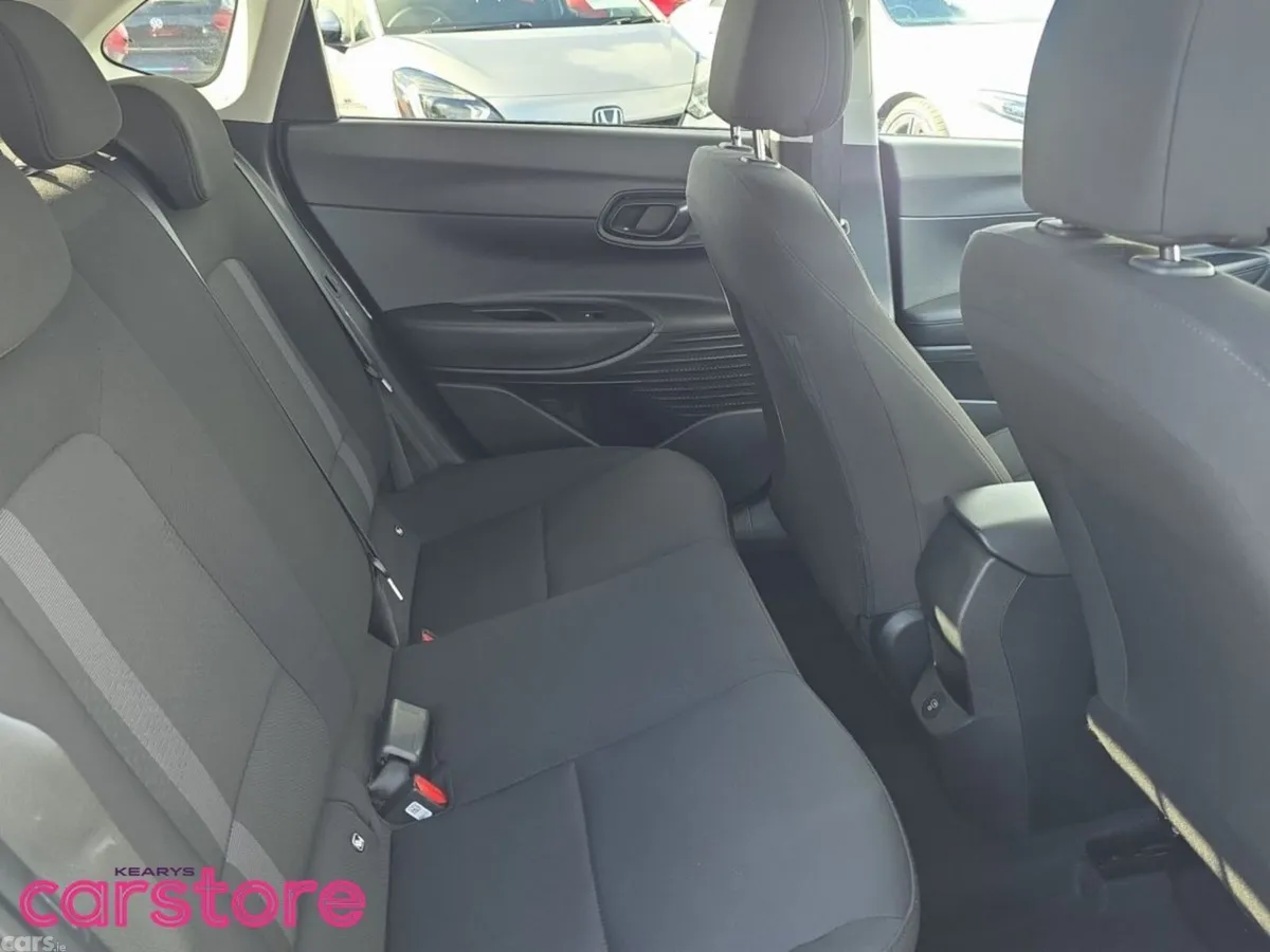 Hyundai i20 Hatchback, Petrol, 2024, Black