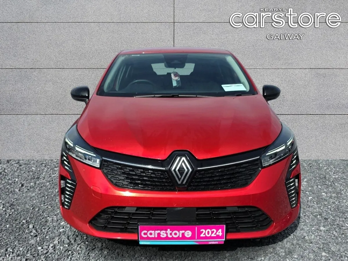 Renault Clio Hatchback, Petrol, 2024, Red