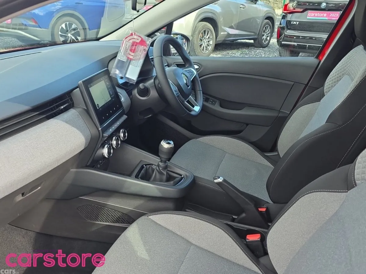 Renault Clio Hatchback, Petrol, 2024, Red