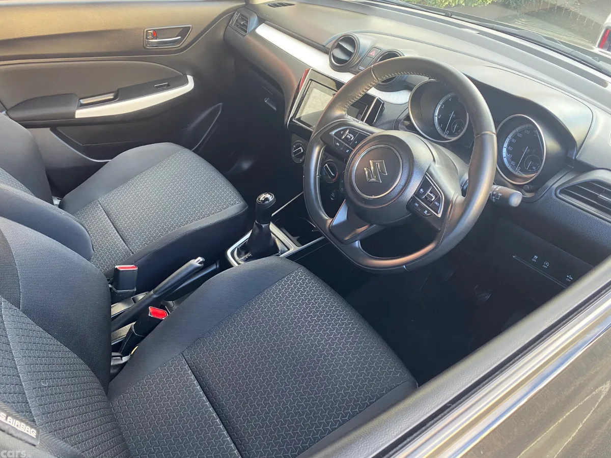 Suzuki Swift Hatchback, Petrol, 2022, Black