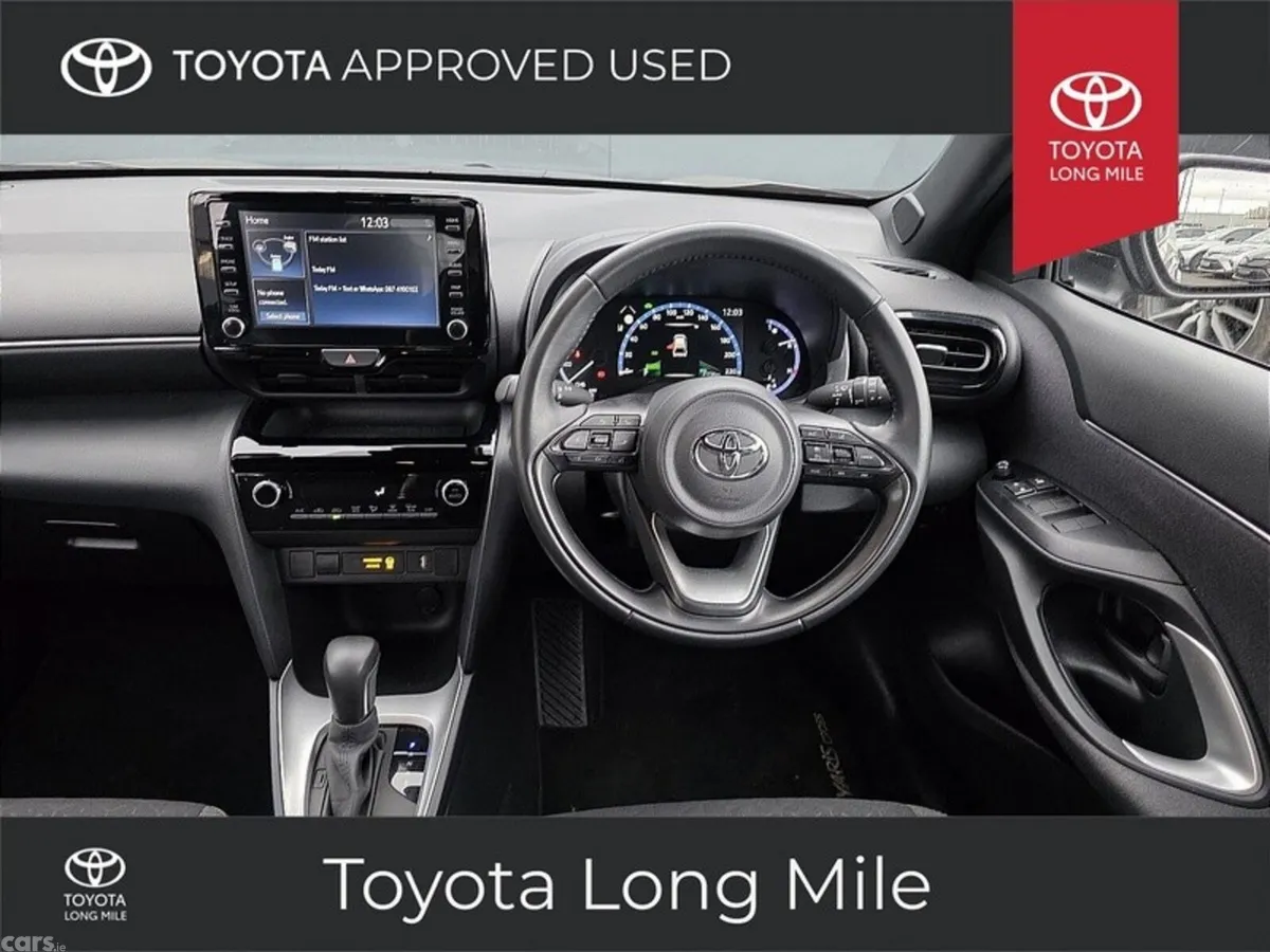 Toyota Yaris Cross SUV, Petrol Hybrid, 2024, Bronze