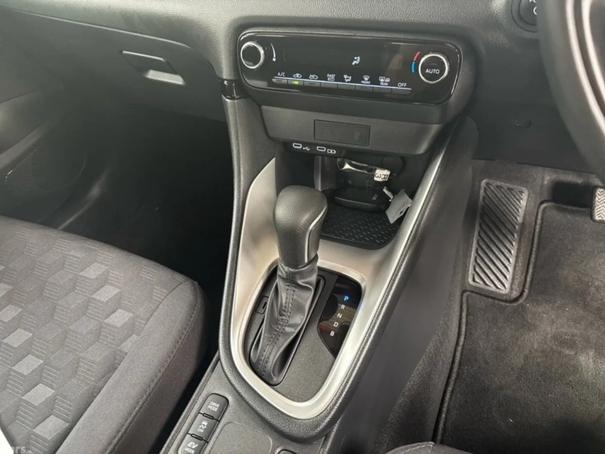 Toyota Yaris Hatchback, Petrol Hybrid, 2026, White