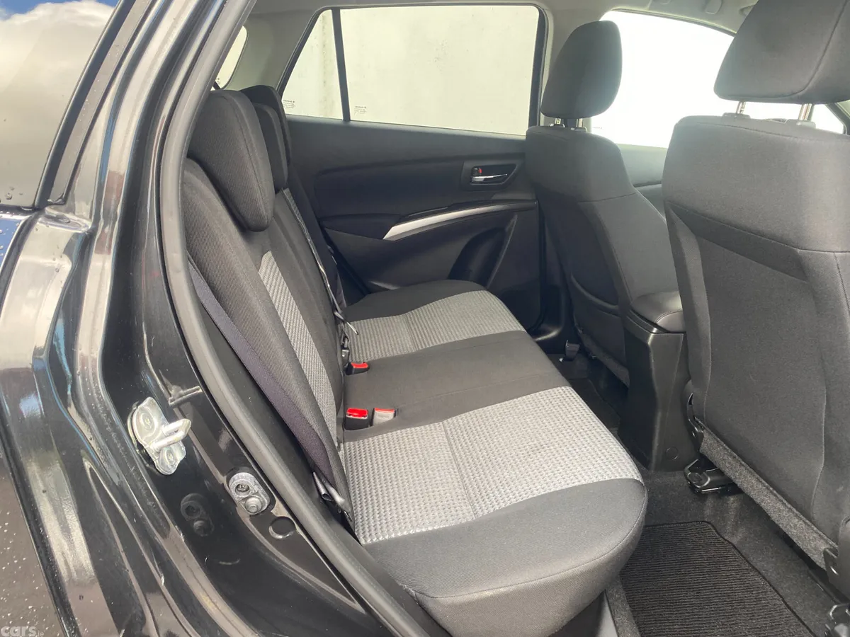 Suzuki SX4 Hatchback, Petrol, 2023, Black