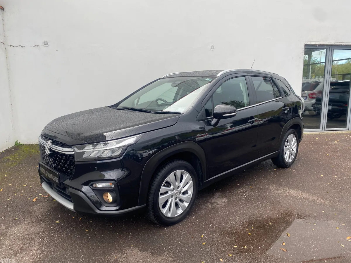 Suzuki SX4 Hatchback, Petrol, 2023, Black