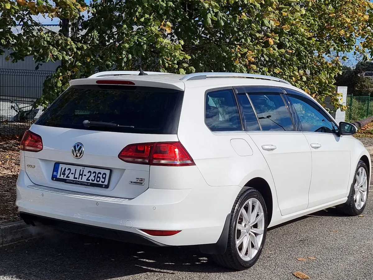 Volkswagen Golf Estate, Petrol, 2014, White