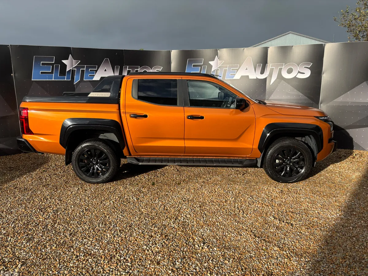 Mitsubishi L200 Pick Up, Diesel, 2024, Orange