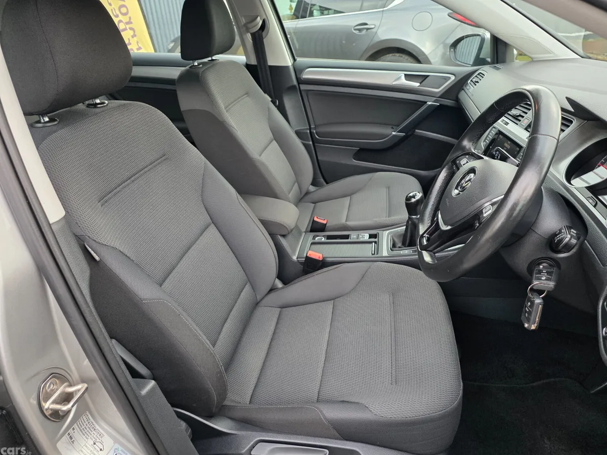 Volkswagen Golf Hatchback, Diesel, 2015, Silver