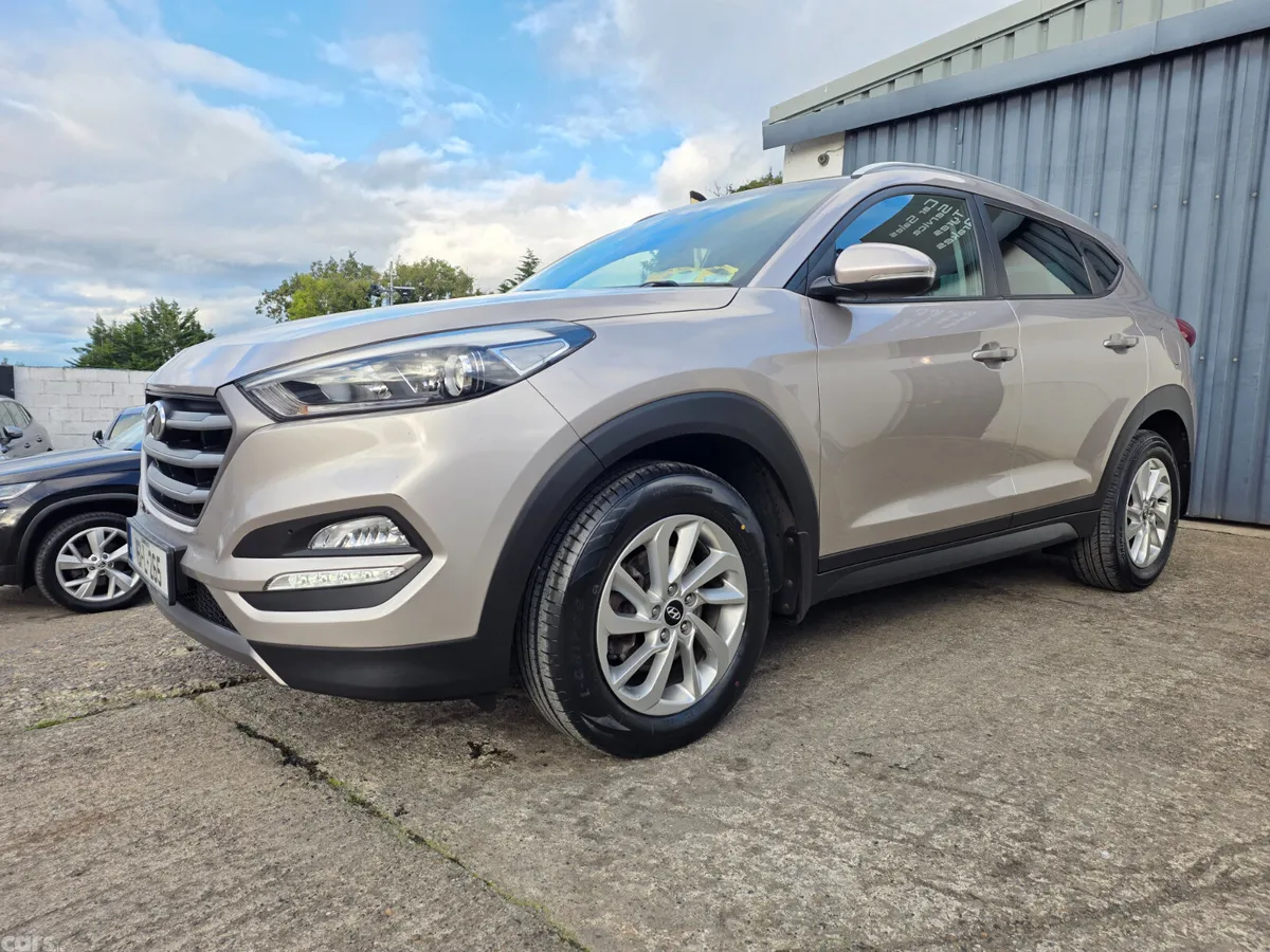 Hyundai Tucson SUV, Diesel, 2016, White