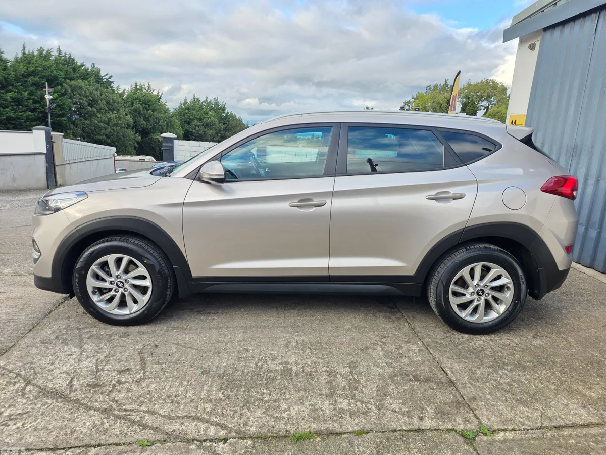 Hyundai Tucson SUV, Diesel, 2016, White