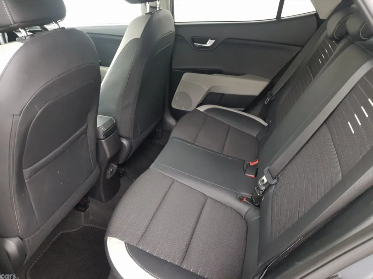 Kia Stonic Estate, Petrol Hybrid, 2021, Grey