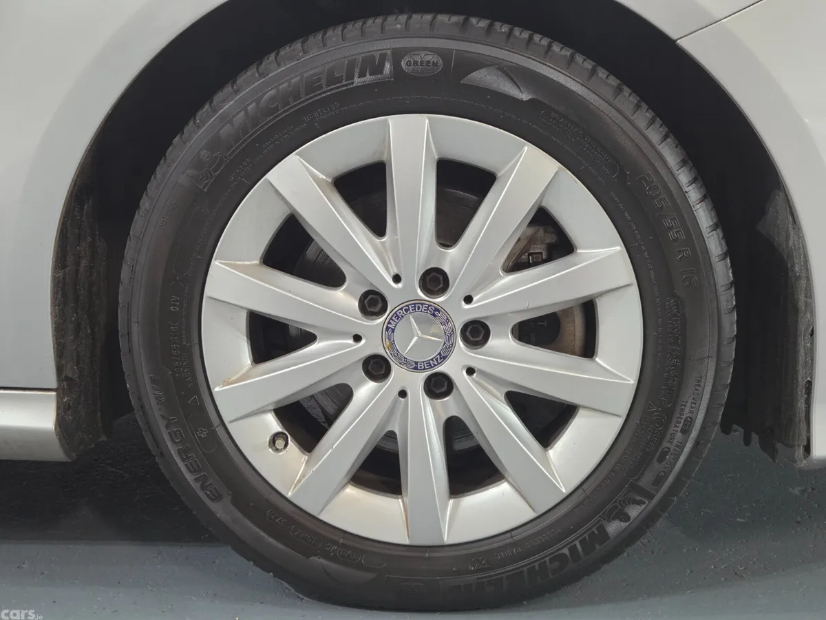 Mercedes-Benz B-Class MPV, Petrol, 2016, Silver