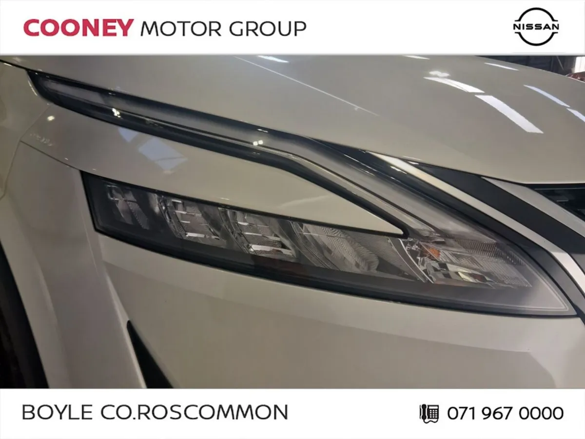 Nissan Qashqai MPV, Petrol, 2022, White