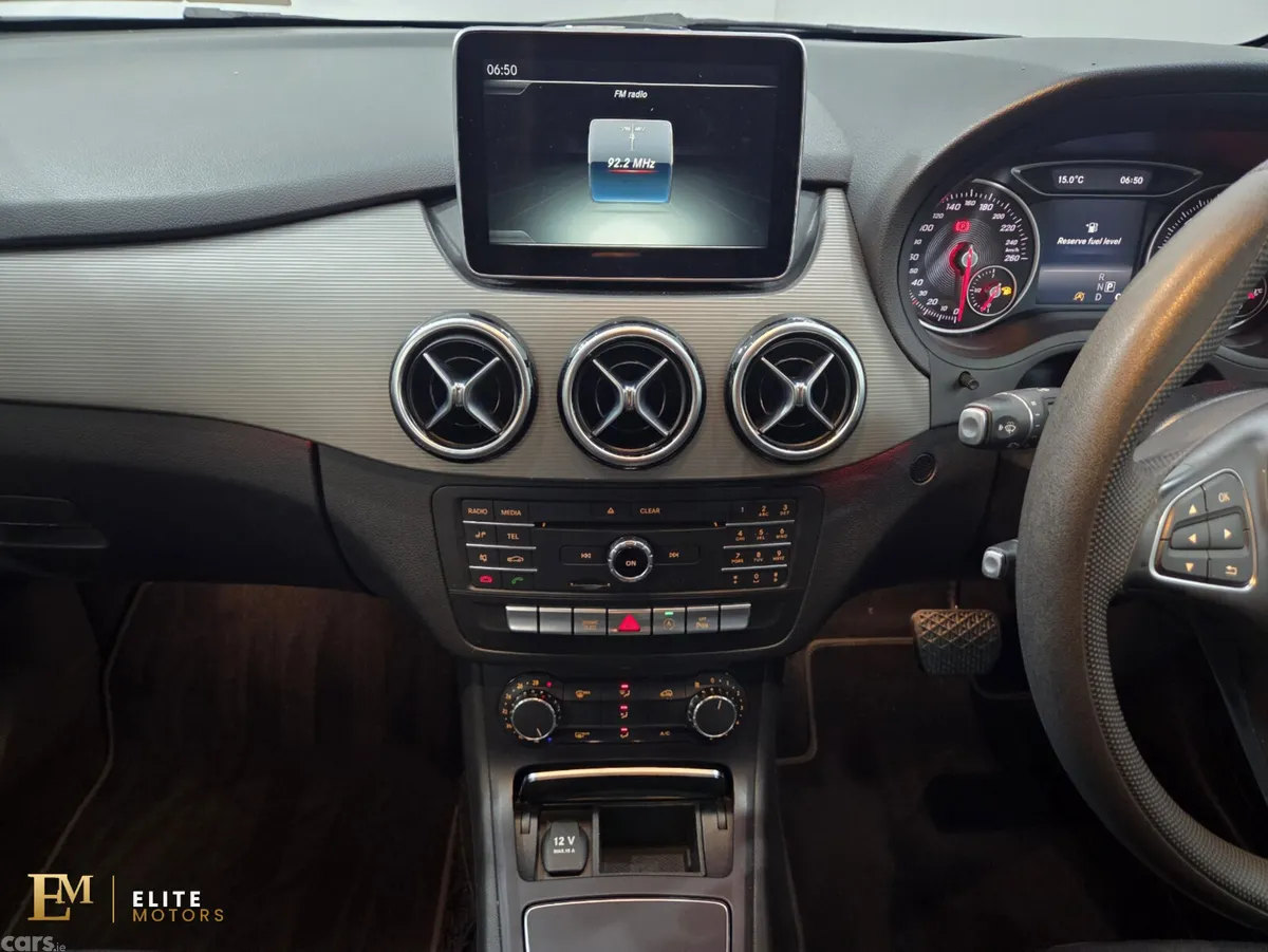 Mercedes-Benz B-Class MPV, Petrol, 2016, Silver