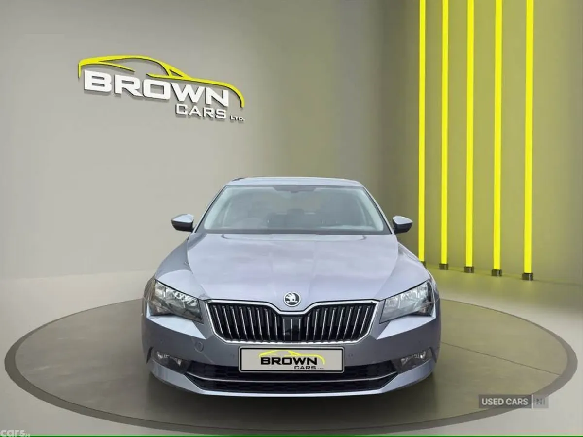 Skoda Superb Hatchback, Diesel, 2017, Grey