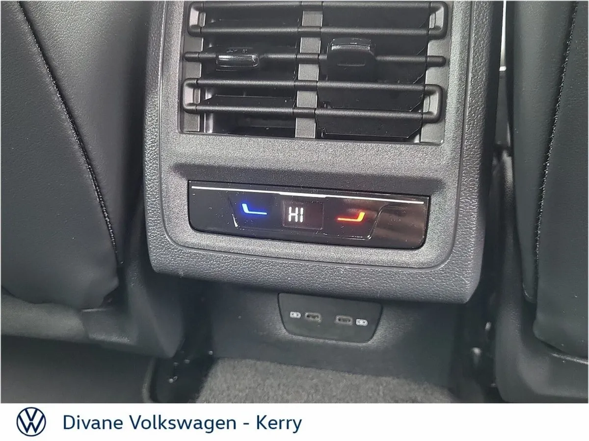 Volkswagen Golf Hatchback, Petrol, 2025, Blue