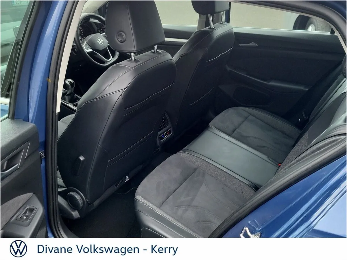 Volkswagen Golf Hatchback, Petrol, 2025, Blue