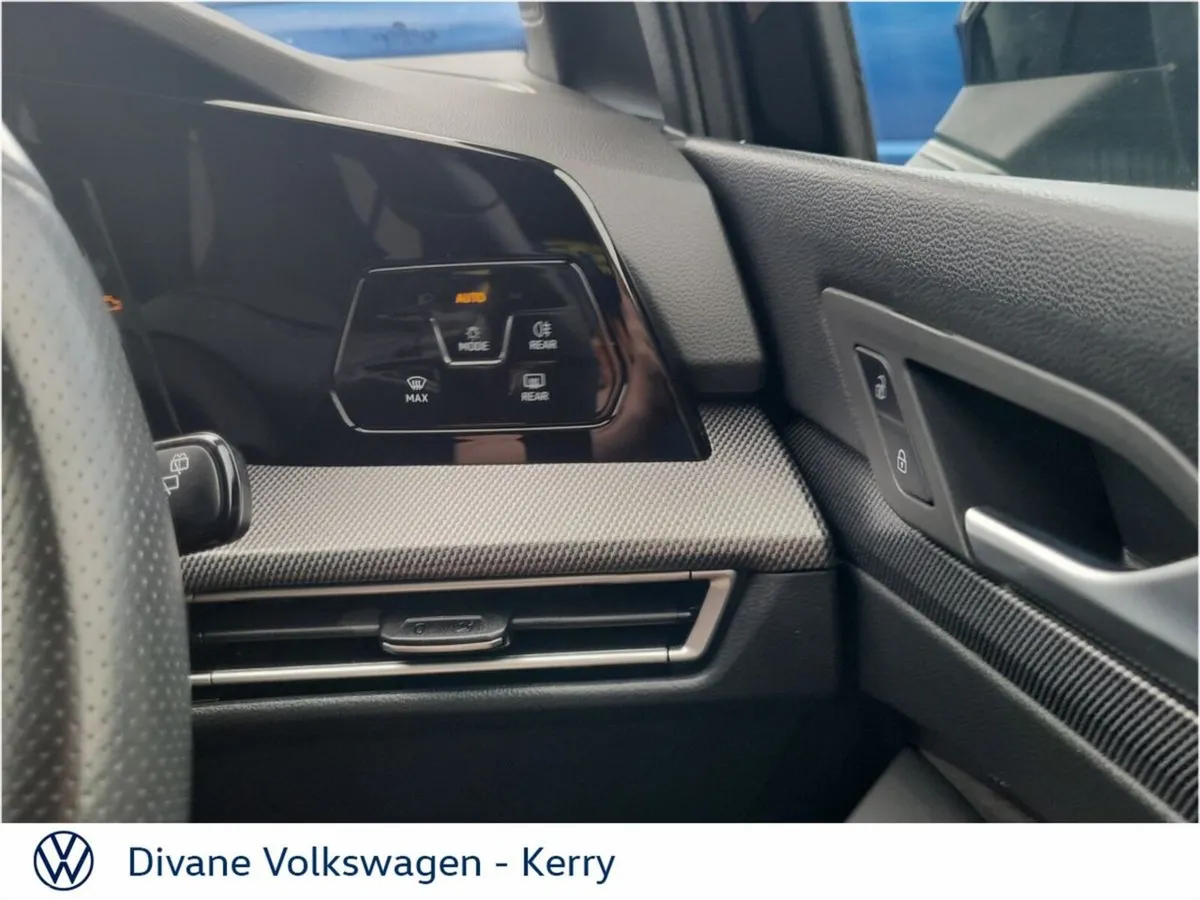 Volkswagen Golf Hatchback, Diesel, 2025, Black