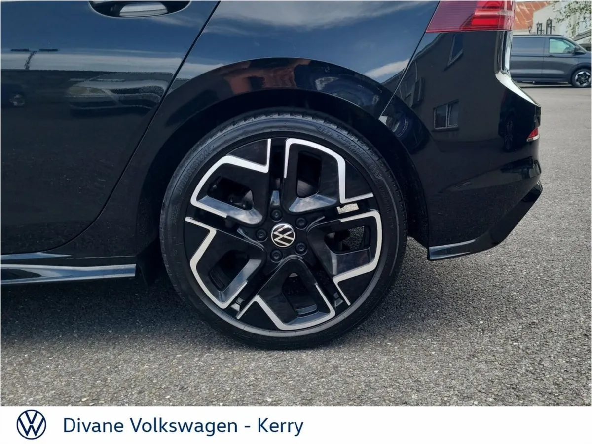 Volkswagen Golf Hatchback, Diesel, 2025, Black