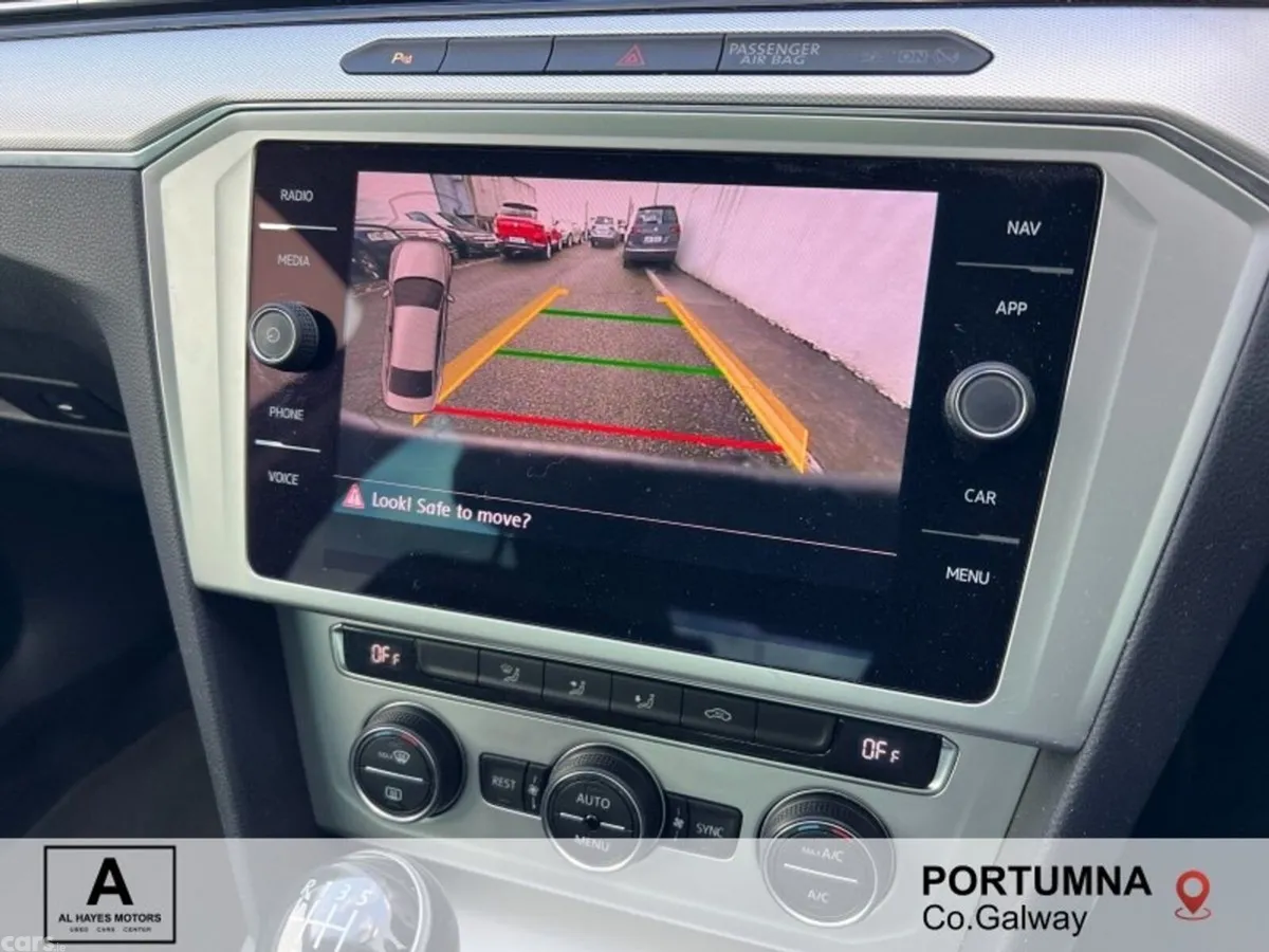 Volkswagen Passat Saloon, Diesel, 2019, Grey