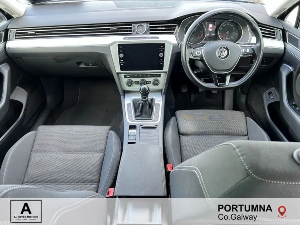 Volkswagen Passat Saloon, Diesel, 2019, Grey