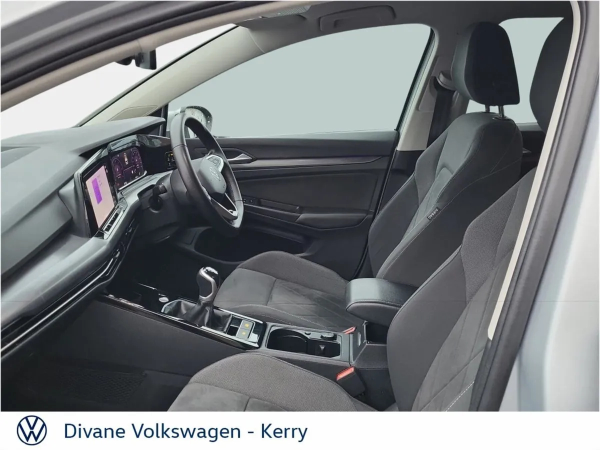 Volkswagen Golf Hatchback, Diesel, 2023, Silver