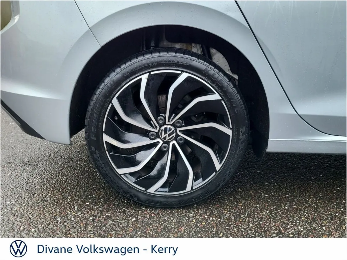 Volkswagen Golf Hatchback, Diesel, 2023, Silver