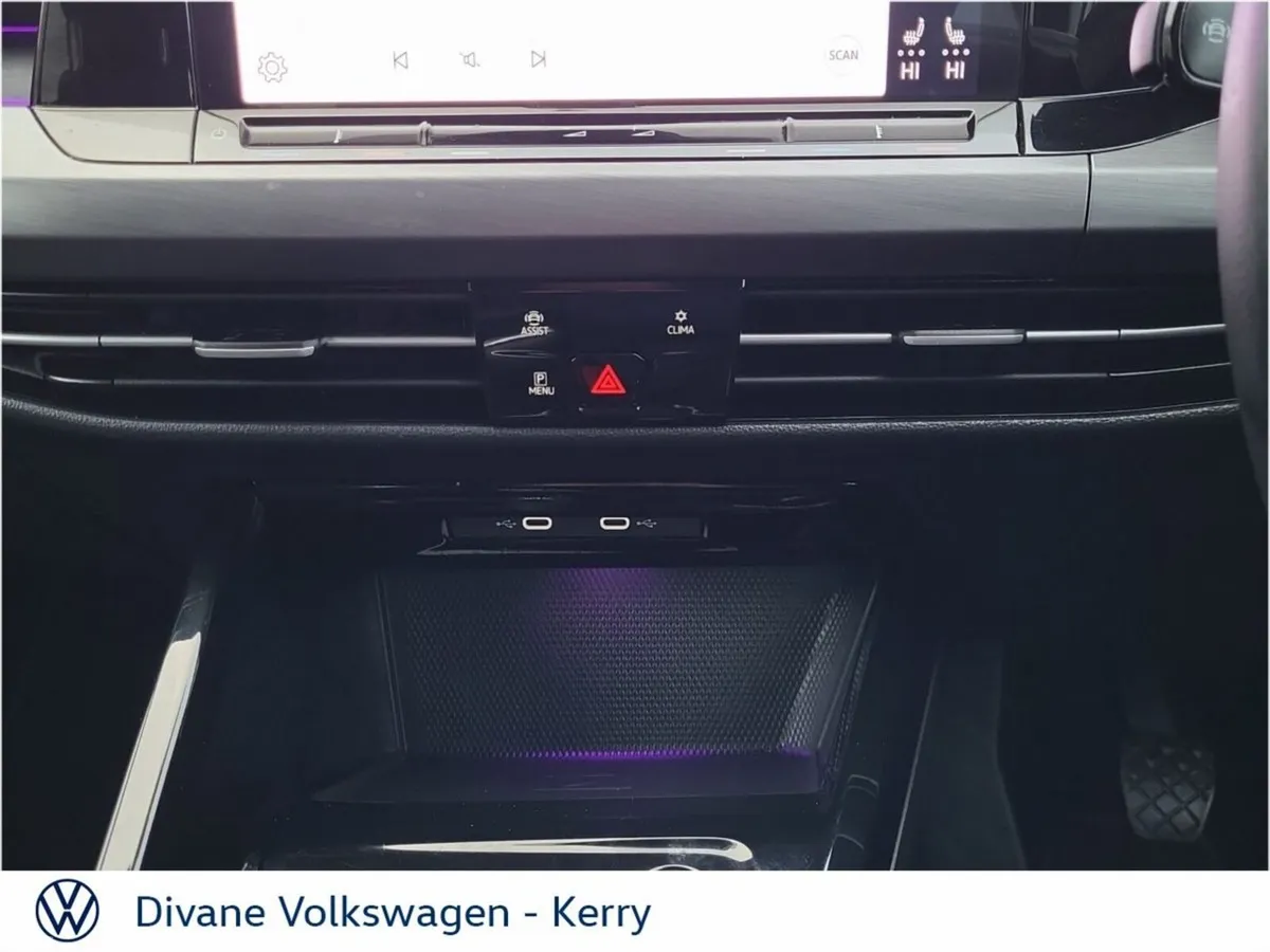 Volkswagen Golf Hatchback, Diesel, 2023, Silver