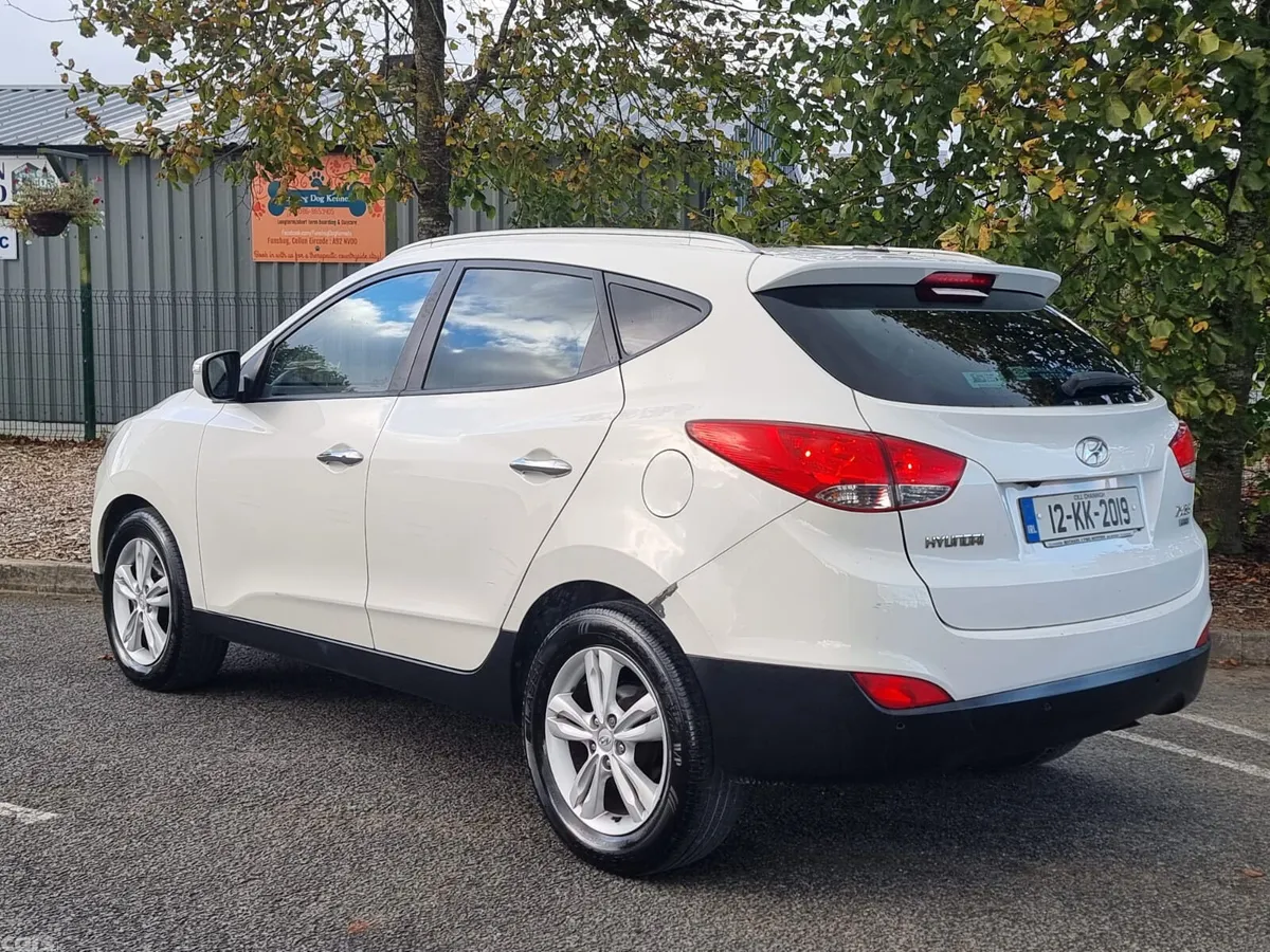 Hyundai ix35 SUV, Diesel, 2012, White