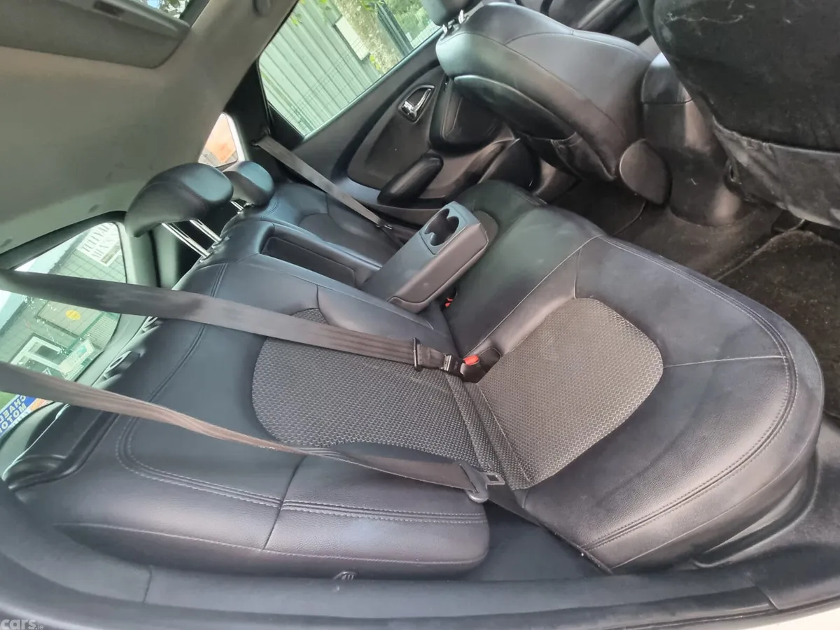 Hyundai ix35 SUV, Diesel, 2012, White