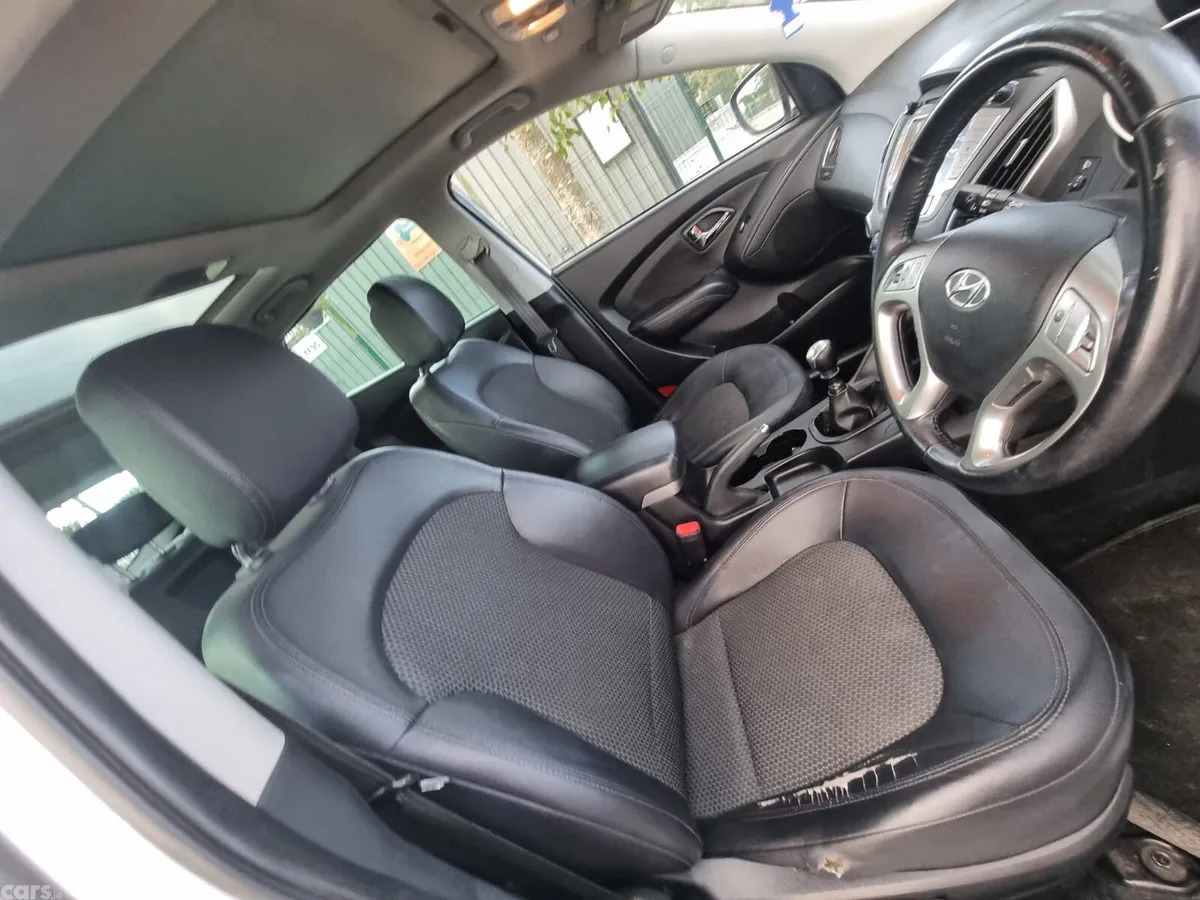 Hyundai ix35 SUV, Diesel, 2012, White