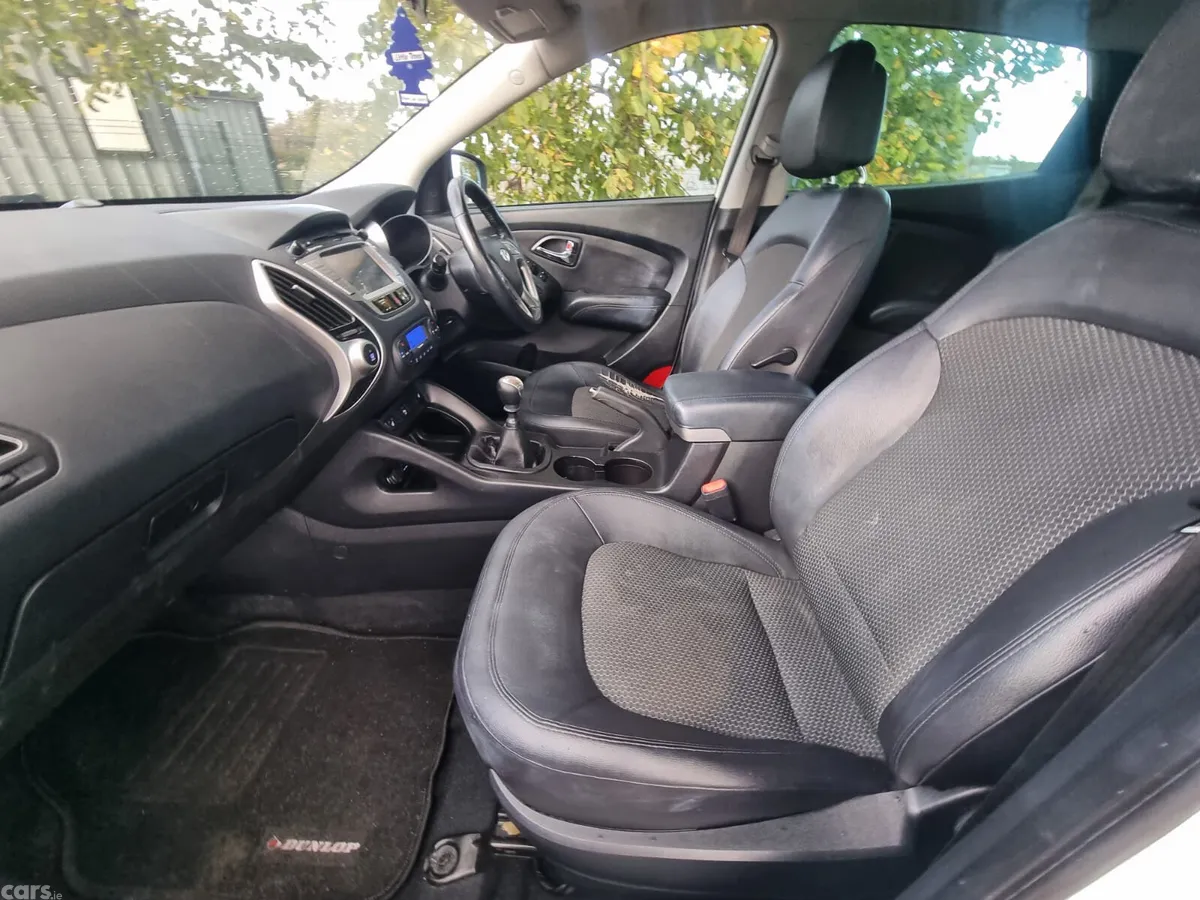 Hyundai ix35 SUV, Diesel, 2012, White