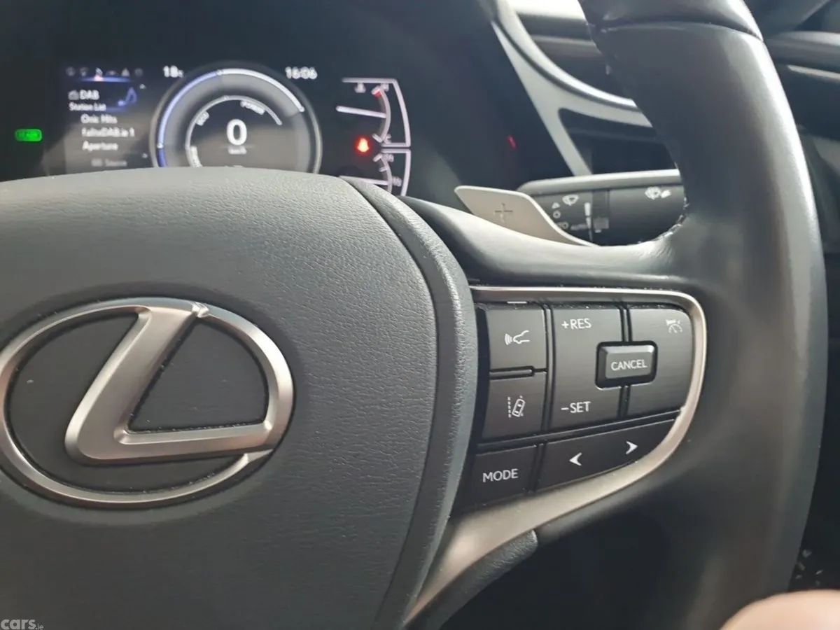 Lexus ES Saloon, Petrol Hybrid, 2024, Grey