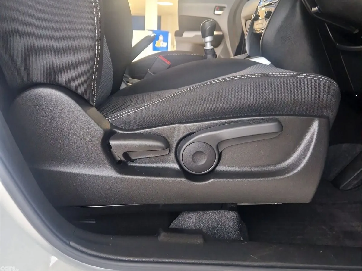 Suzuki Vitara SUV, Petrol, 2024, Grey