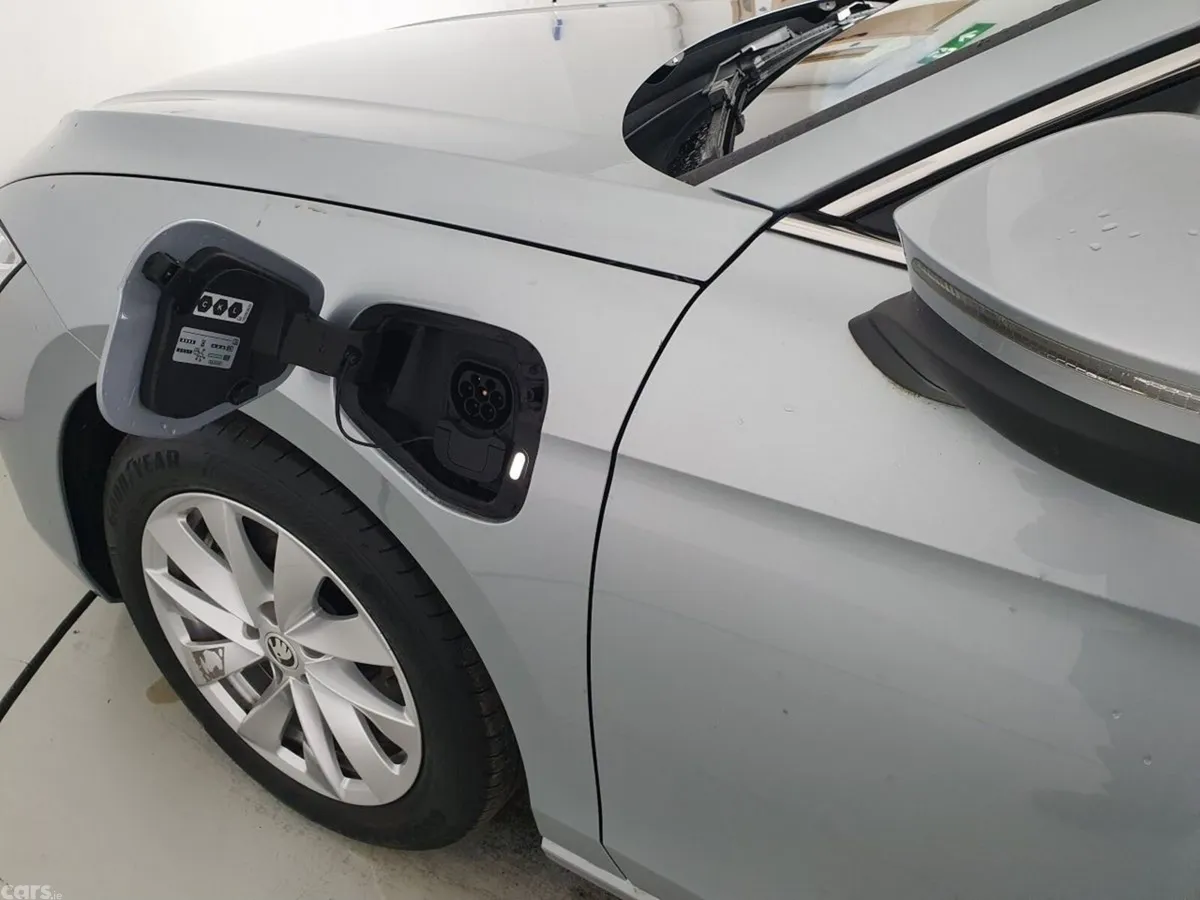 Skoda Superb Estate, Petrol Plug-in Hybrid, 2025, Silver