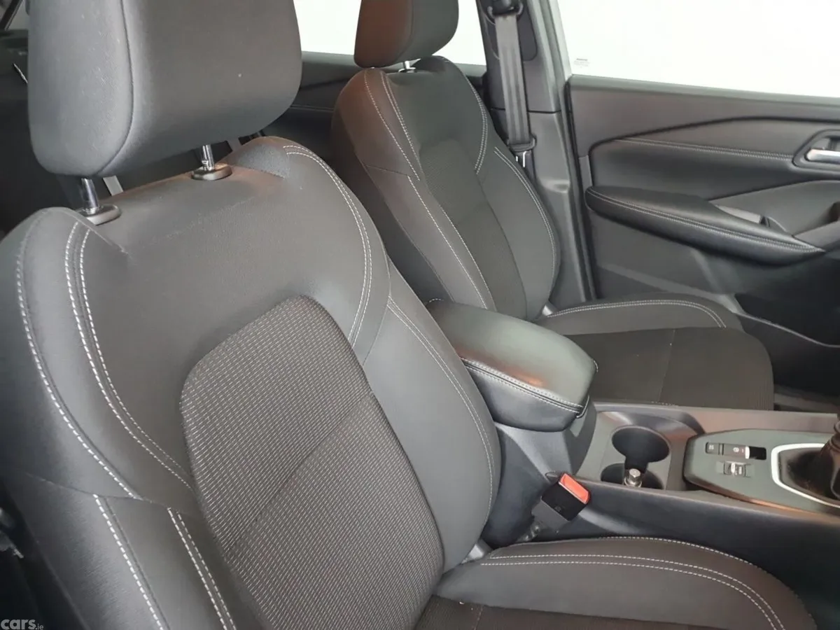 Nissan Qashqai SUV, Petrol Hybrid, 2024, Silver