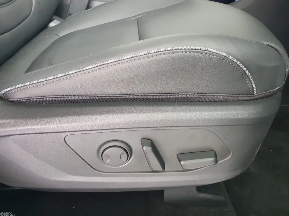 Hyundai Tucson SUV, Petrol Plug-in Hybrid, 2026, Black