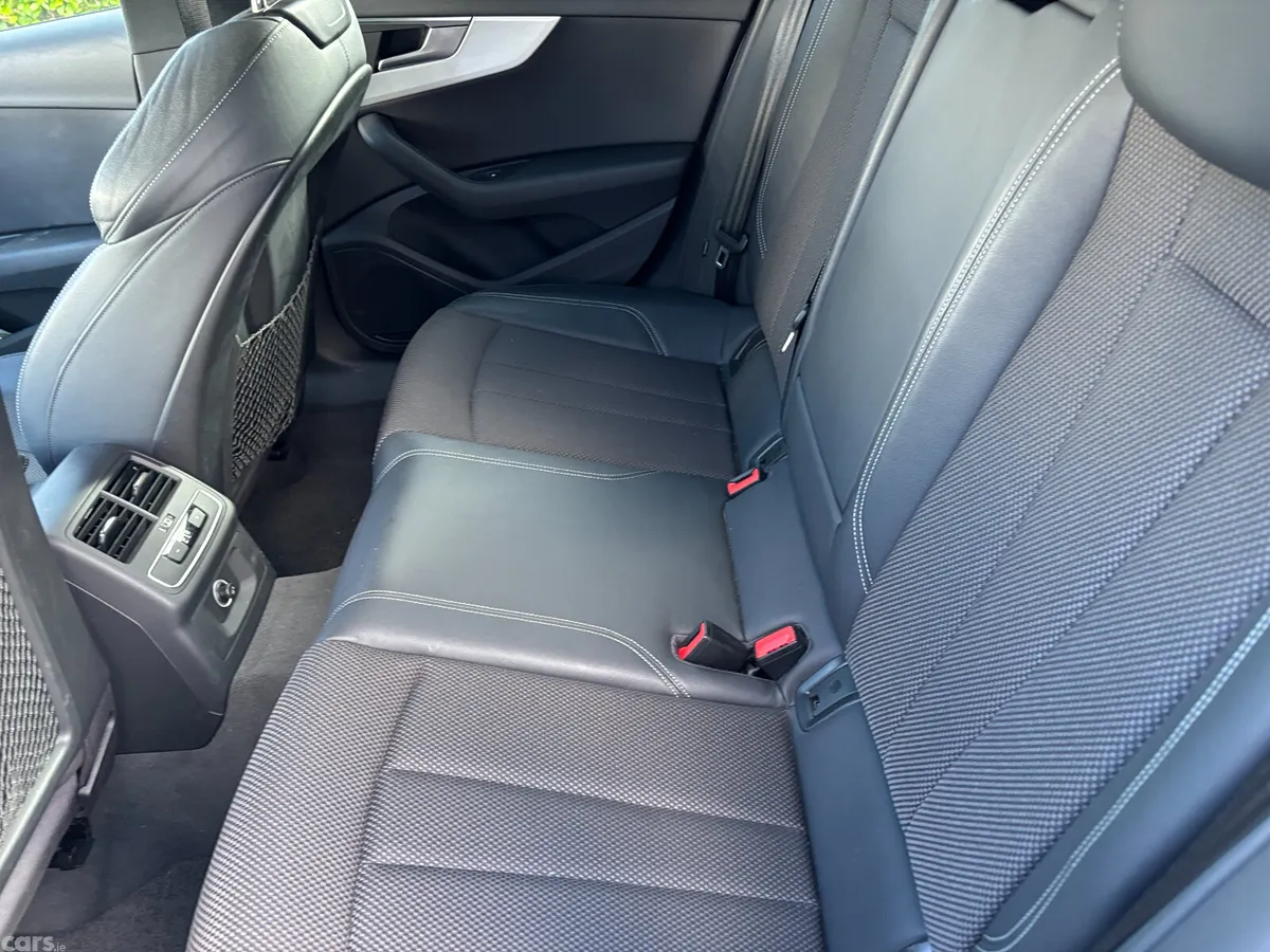 Audi A4 Estate, Petrol, 2017, White