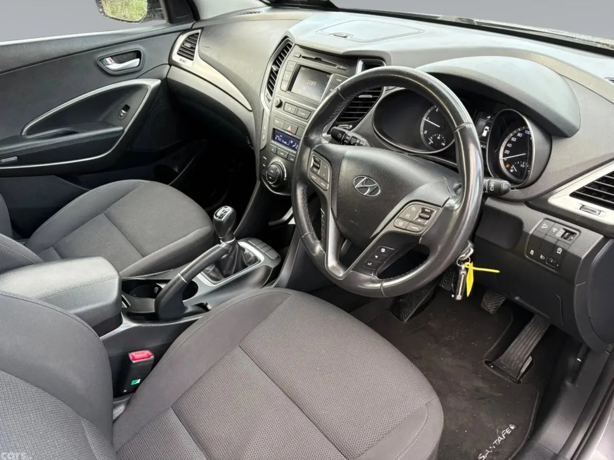Hyundai Santa Fe SUV, Diesel, 2016, Silver