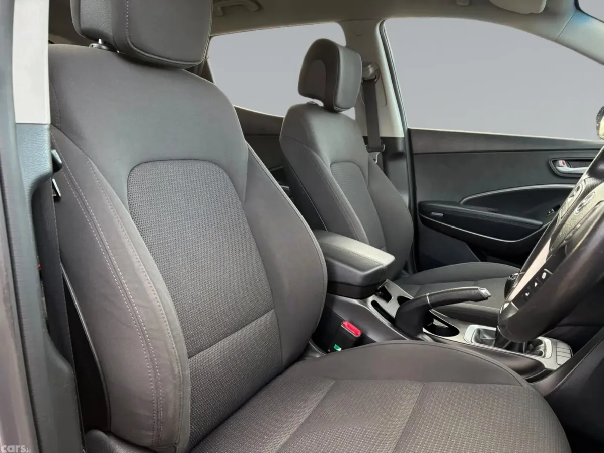 Hyundai Santa Fe SUV, Diesel, 2016, Silver