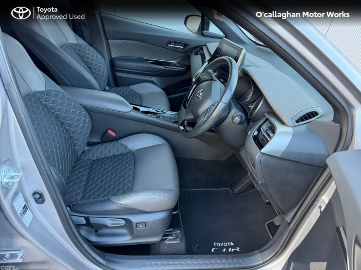 Toyota C-HR SUV, Petrol Hybrid, 2021, Grey