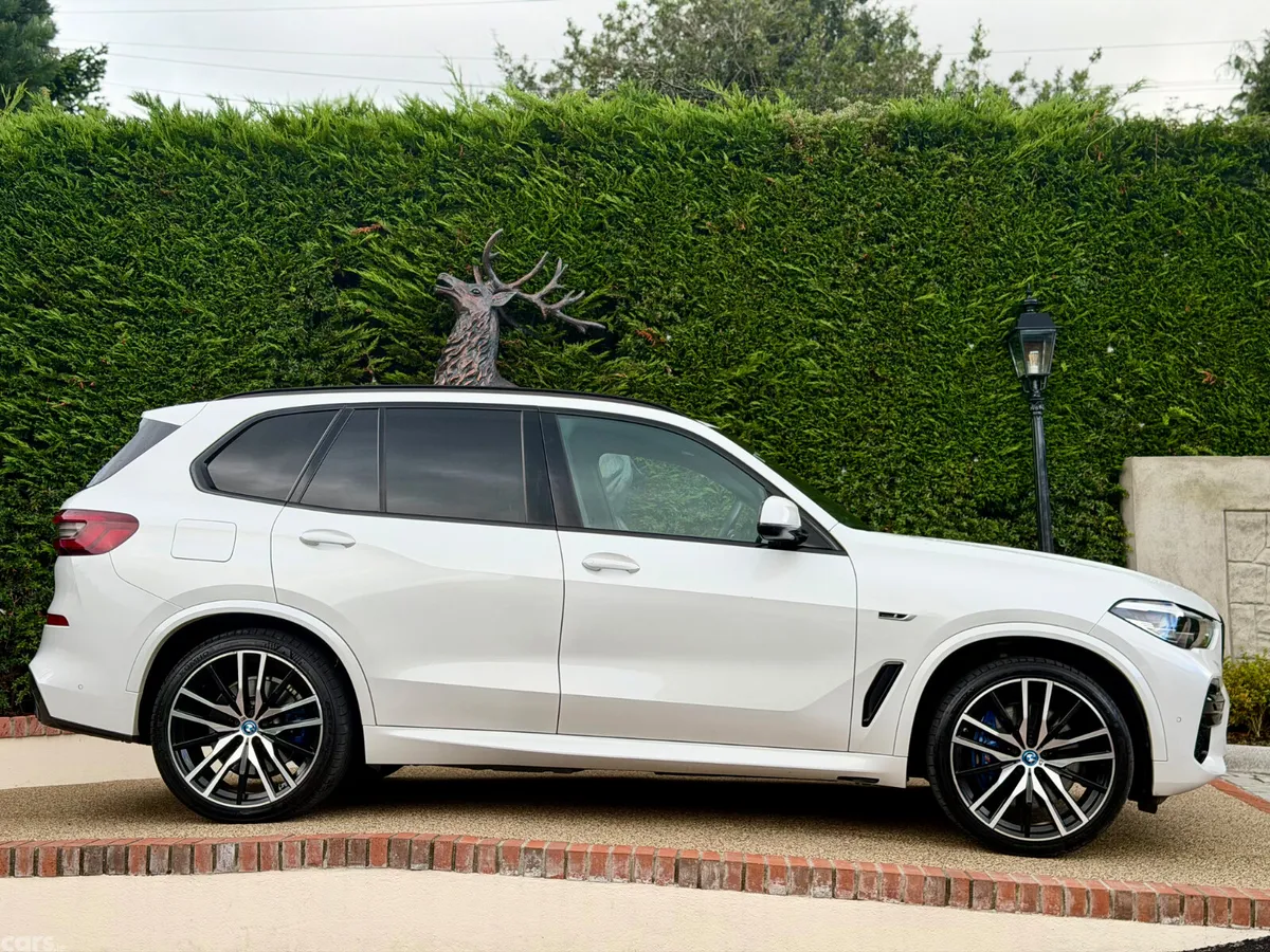 BMW X5 SUV, Petrol Plug-in Hybrid, 2022, White